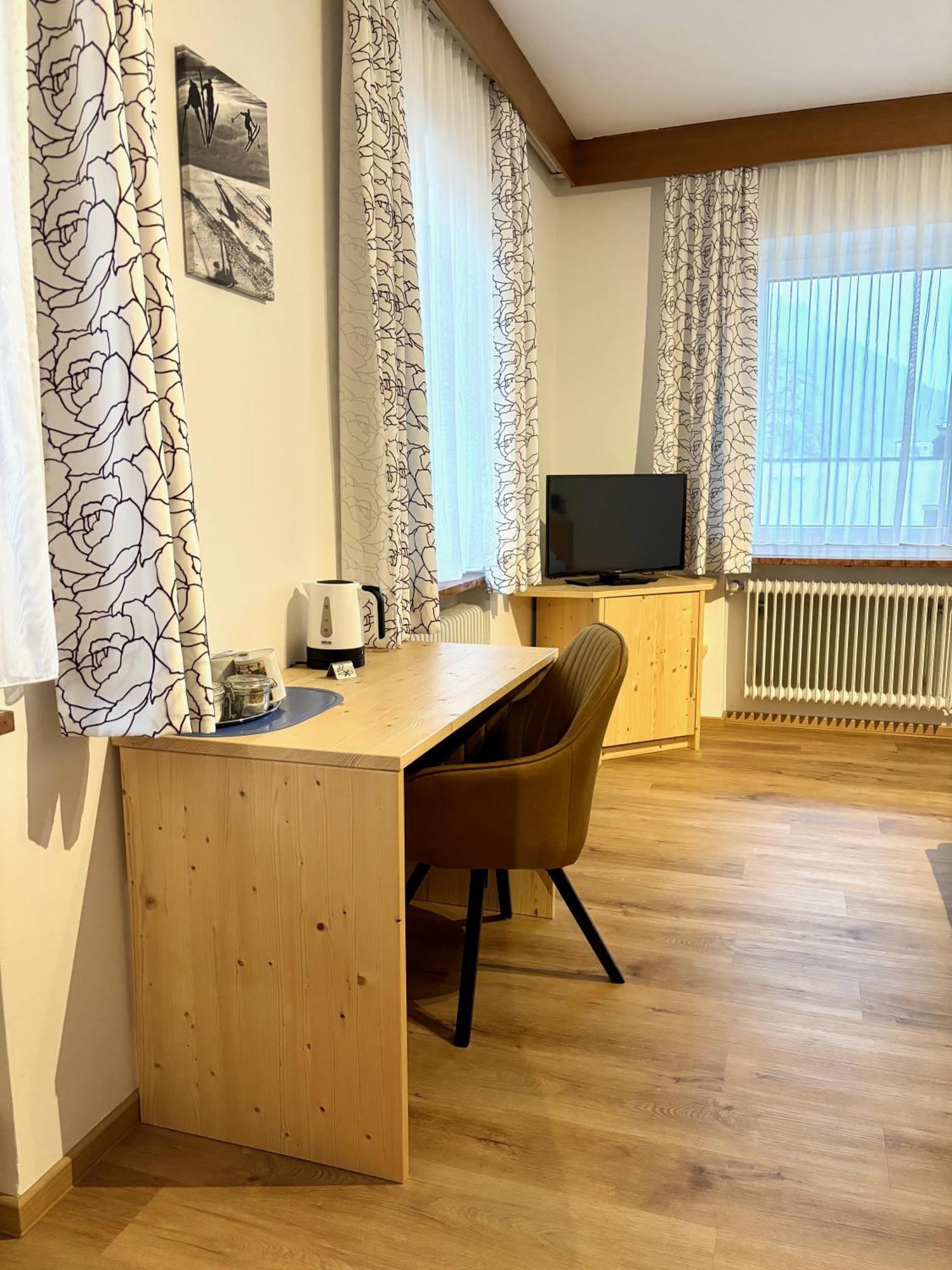 Hotel Haus Friedrichsburg - Bergbahnen Von Mai Bis November Inklusive à Bad Hofgastein Extérieur photo
