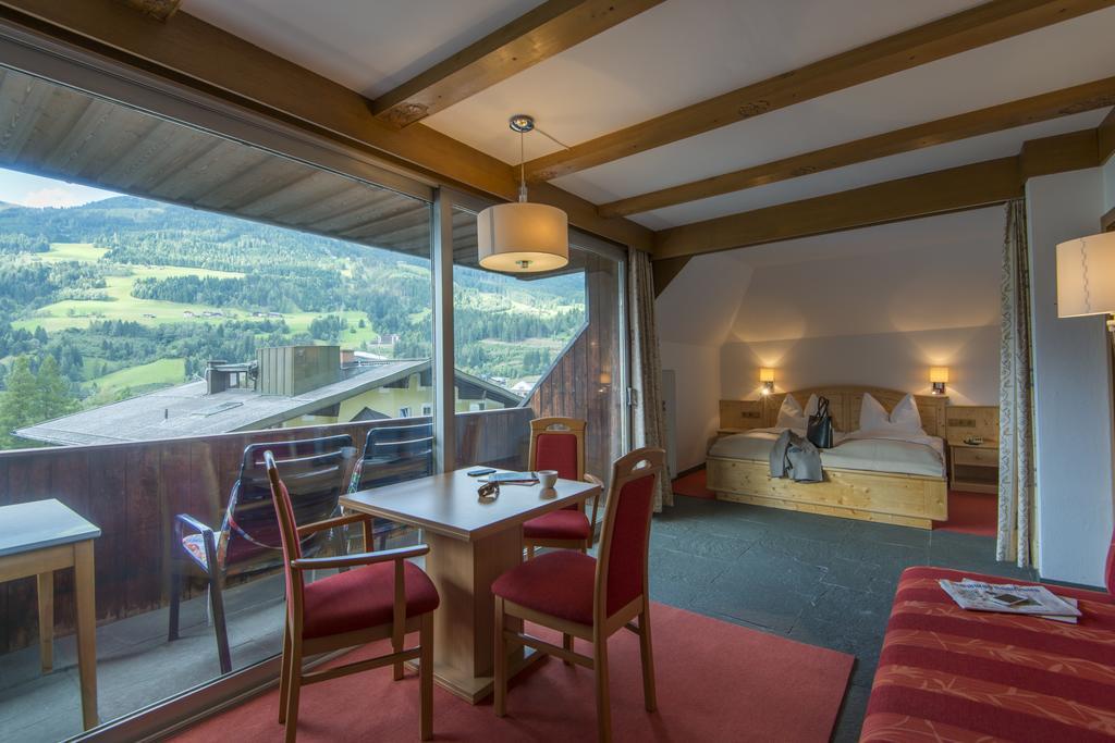 Hotel Haus Friedrichsburg - Bergbahnen Von Mai Bis November Inklusive à Bad Hofgastein Extérieur photo