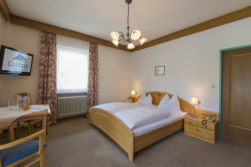 Hotel Haus Friedrichsburg - Bergbahnen Von Mai Bis November Inklusive à Bad Hofgastein Chambre photo